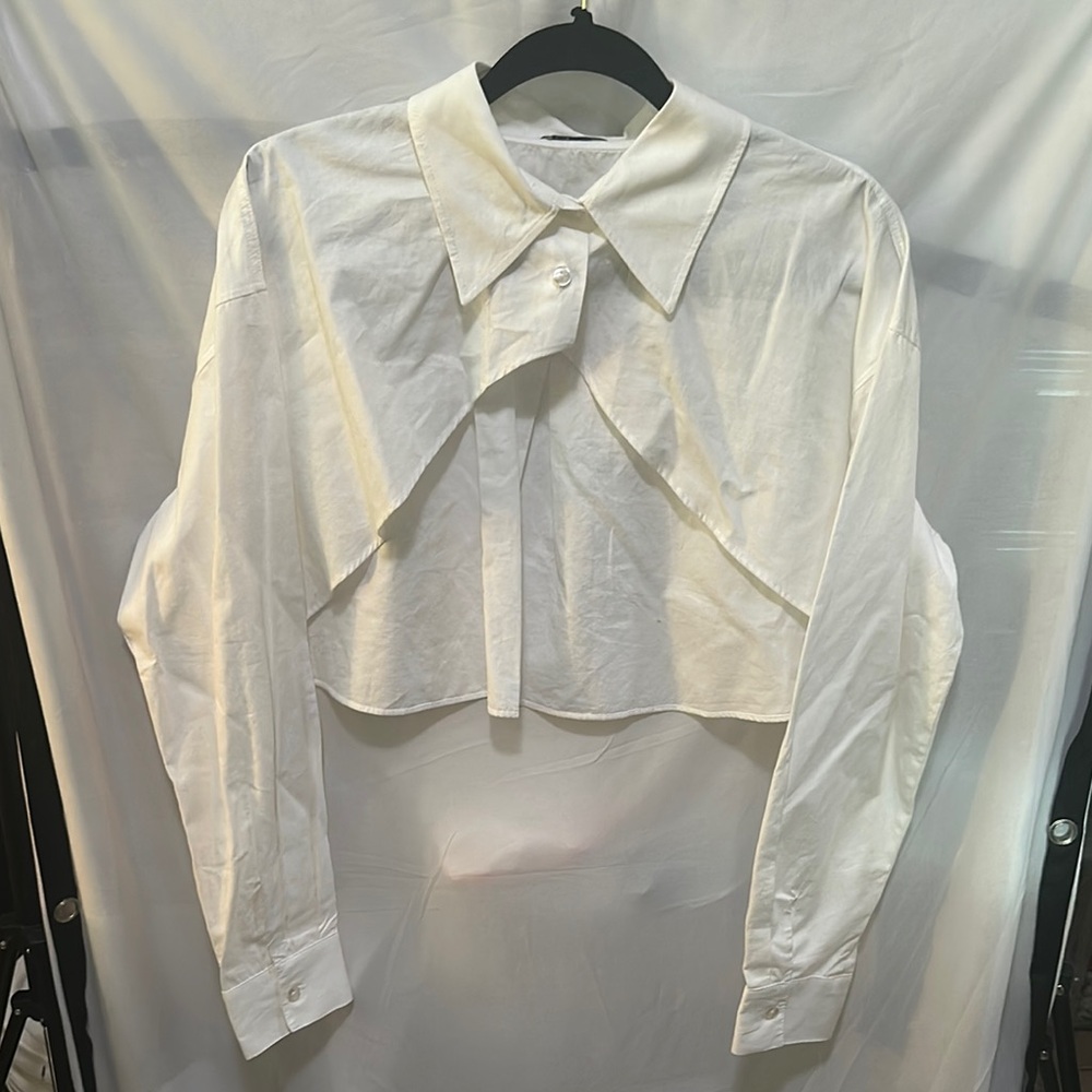 Bershka White Asymmetrical Crop Button Down Shirt